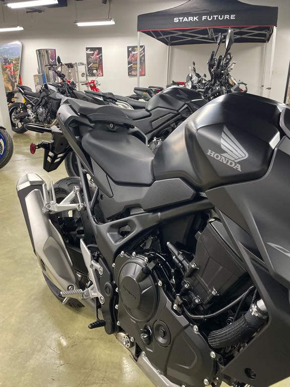 2025 HONDA CB 750 HORNET BLACK 000880 - Powersports Motorcycle